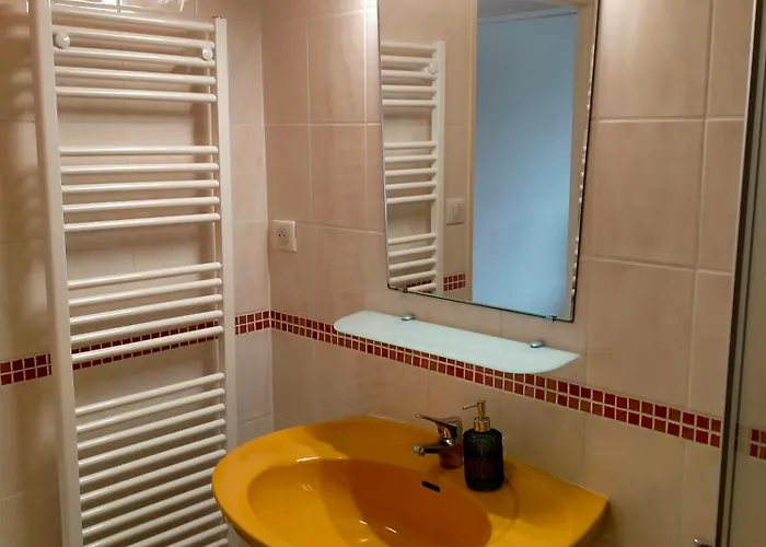 Bed & Breakfast L'oree Du Bois - Independante Vouzan