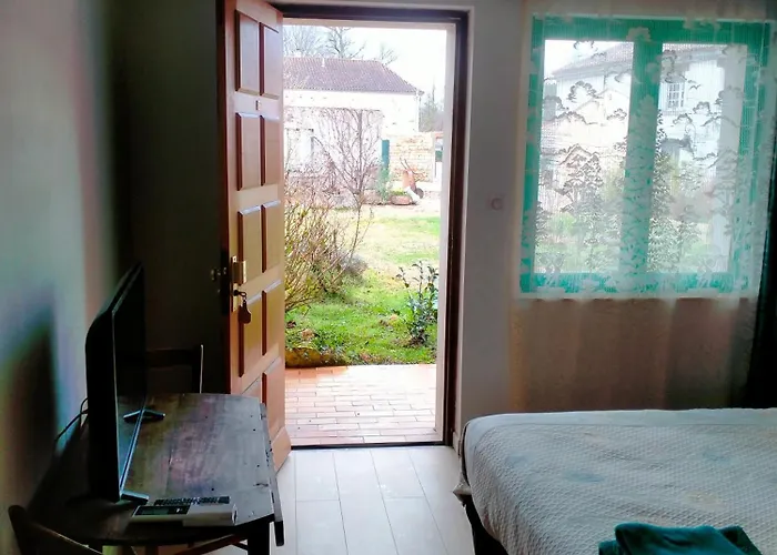 Bed & Breakfast L'oree Du Bois - Independante