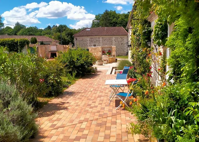 Bed & Breakfast L'oree Du Bois - Independante 3*