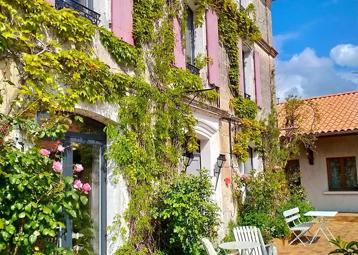 Bed & Breakfast L'oree Du Bois - Independante Vouzan